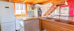 PRECIOSO APARTAMENTO TIPO LOFT, CUARTO PISO SIN ASCENSOR  EN ZONA SANT NICOLAU CON TERRAZA PROPIA