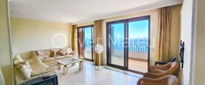 APARTAMENTO CON TERRAZA Y VISTAS FRONTALES AL MAR EN ILLETAS