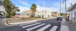 CASA MALLORQUINA EN ESTABLIMENTS A REFORMAR CON JARDIN