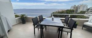 APARTMENT WITH SPECTACULAR SEA VIEWS IN ILLETAS