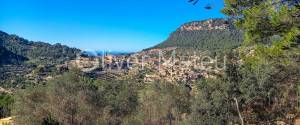 FINCA CON GRAN TERRENO Y FANTÁSTICAS VISTAS EN VALLDEMOSSA