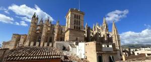 EDIFICIO HISTORICO JUNTO A LA CATEDRAL