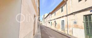 CASA CON GARAJE Y PATIO EN EL CENTRO DE SANTA MARÍA