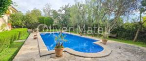 VILLA WITH GARDEN, POOL AND GARAGE