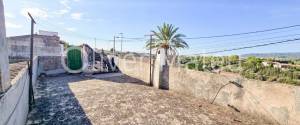 TYPICAL MALLORCAN HOUSE IN ESTABLIMENTS, TO RENOVATE, WITH GARDEN