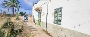 TYPICAL MALLORCAN HOUSE IN ESTABLIMENTS, TO RENOVATE, WITH GARDEN