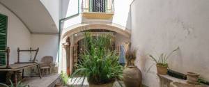 CASA EN VENTA EN SOLLER CON JARDÍN Y GARAJE